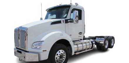 Featured image with white background for this 2027 Kenworth T880 (Stock number: VJ249787)